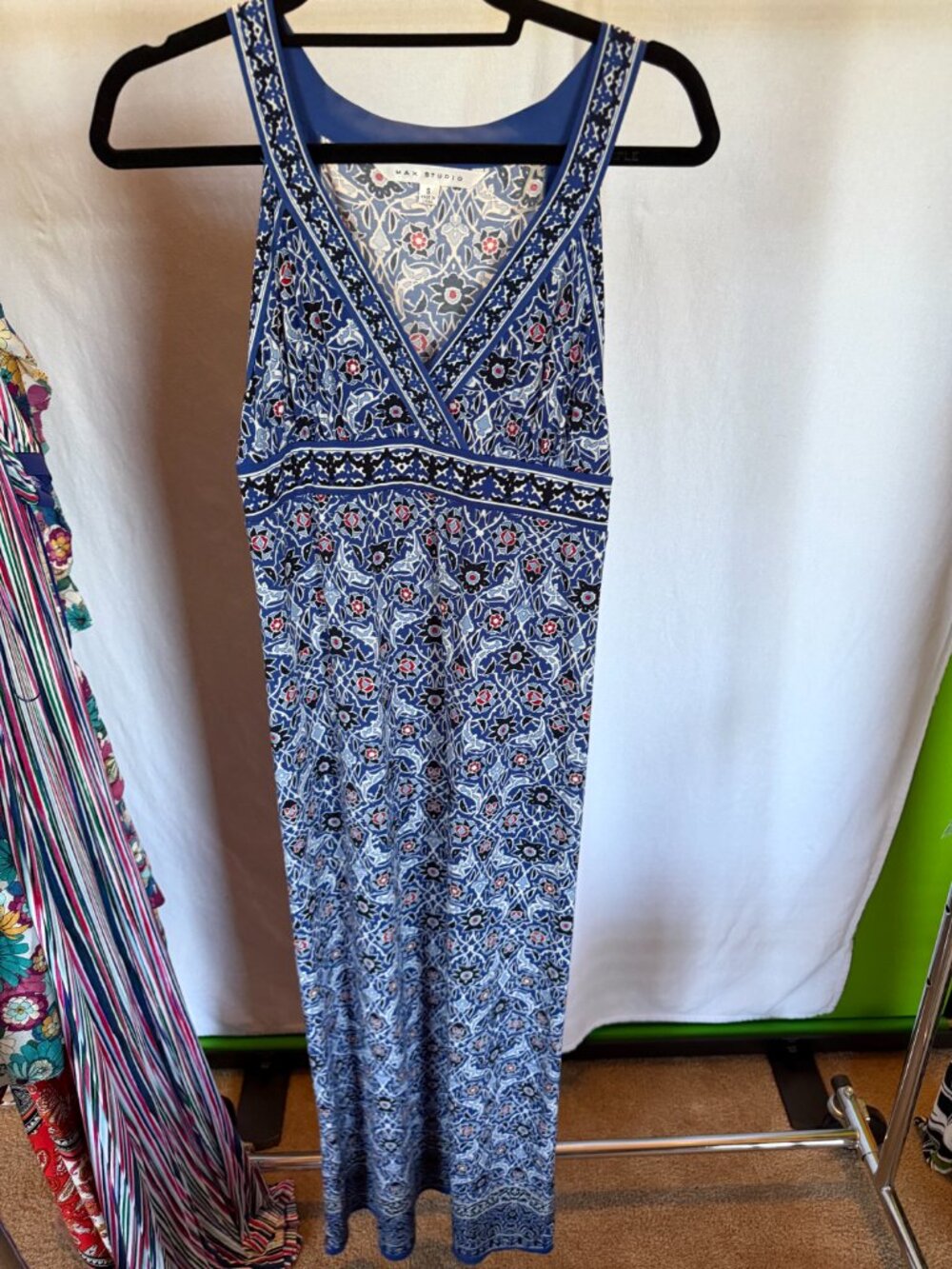 MAX STUDIO Blue Floral Medallion V-Neck Border Print Maxi Dress S